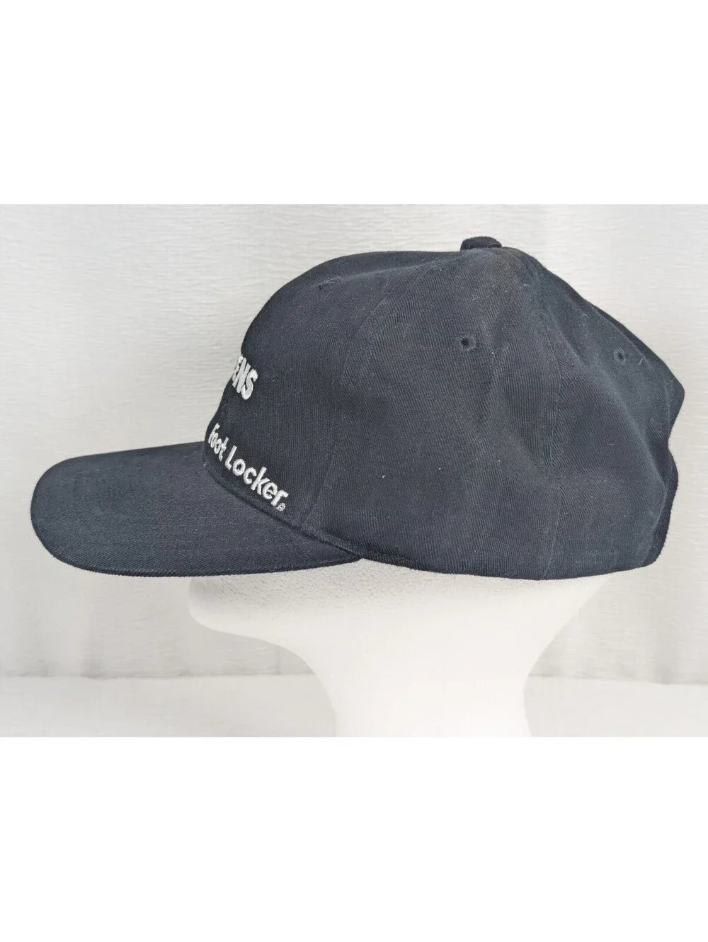 Queens - Foot Locker - Adjustable Strapback - Hat / Cap